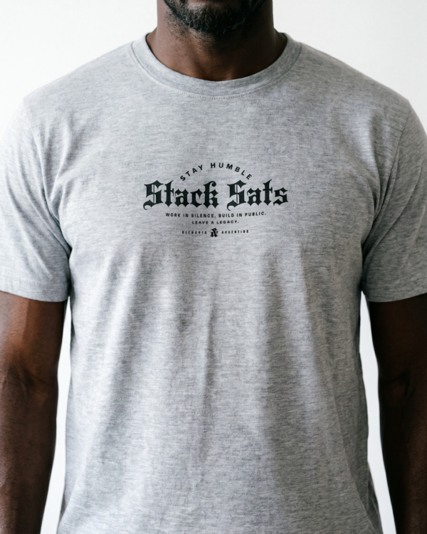 Remera Bitcoin Stack Sats gris - Bitnaria